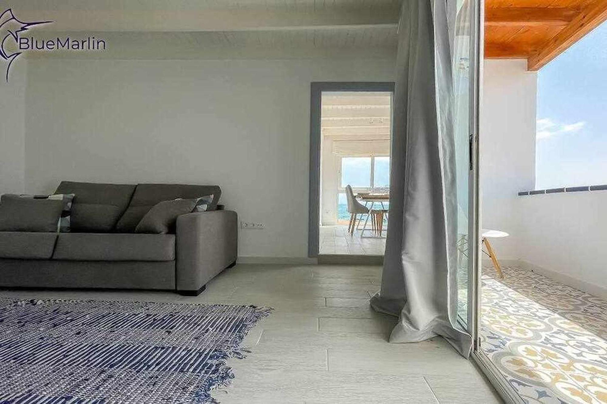 شقة B-Rent Bluemarlin Boutique Sea View كوراليهو المظهر الخارجي الصورة